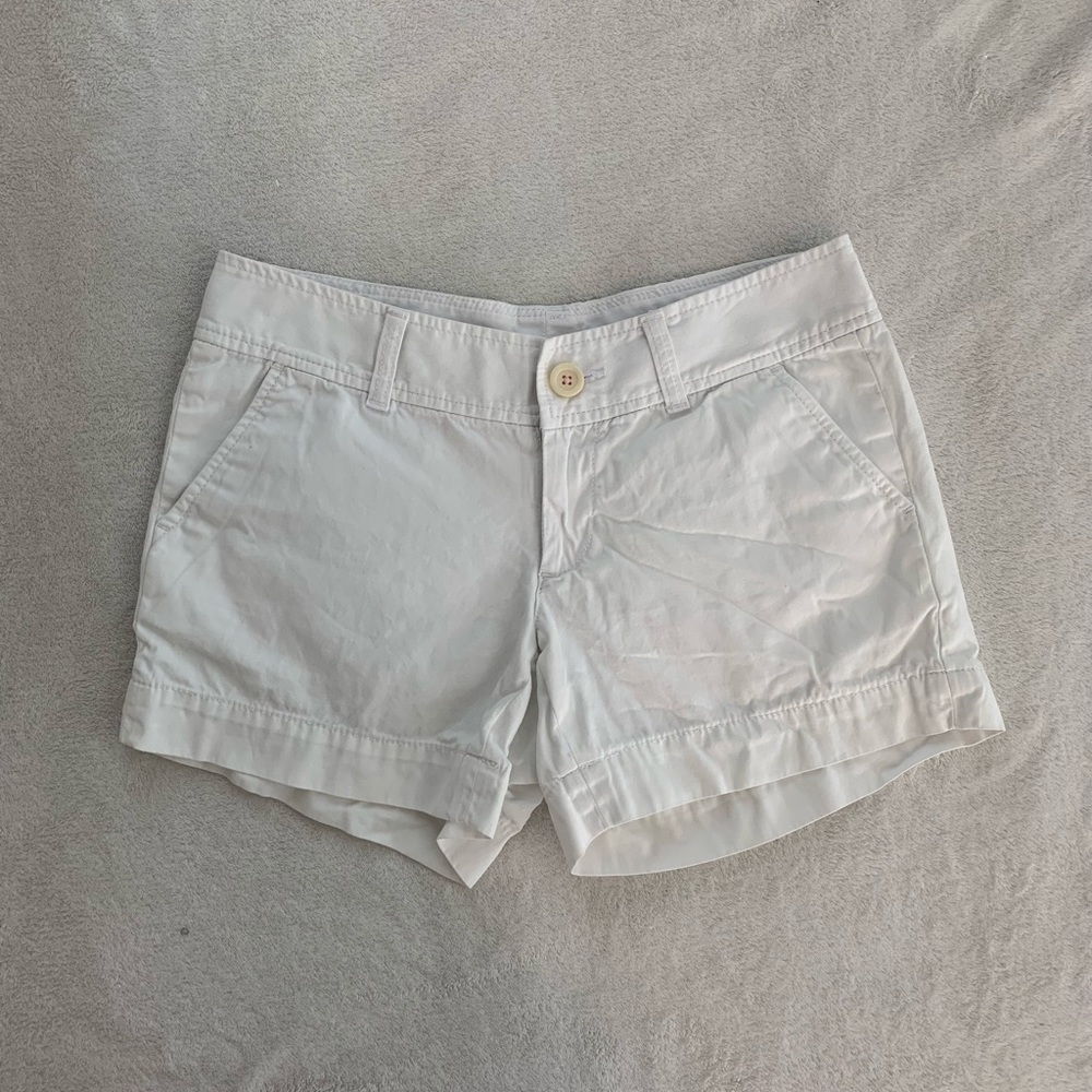 Lilly Pulitzer white Callahan shorts